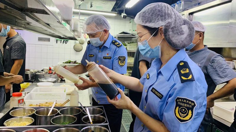 小标题：预制菜年夜饭，轻松应对春节聚餐