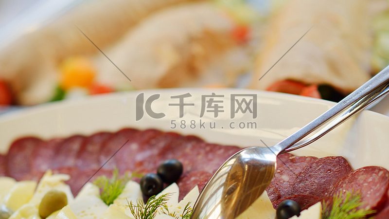 全麦饼干与燕麦饼干：营养与口感的双重考量